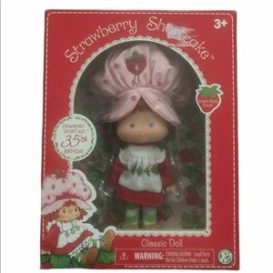 Strawberry shortcake doll. 35th anniversary doll.